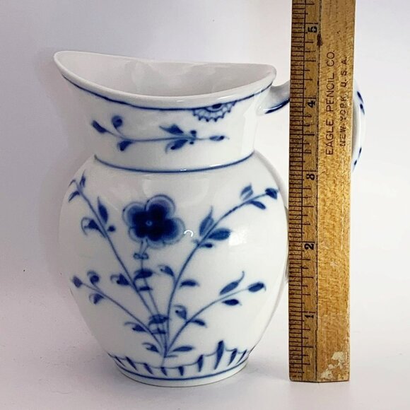 Vintage B&G Danmark Kubenhavn Blue & White Floral Porcelain Pitcher - Picture 6 of 9